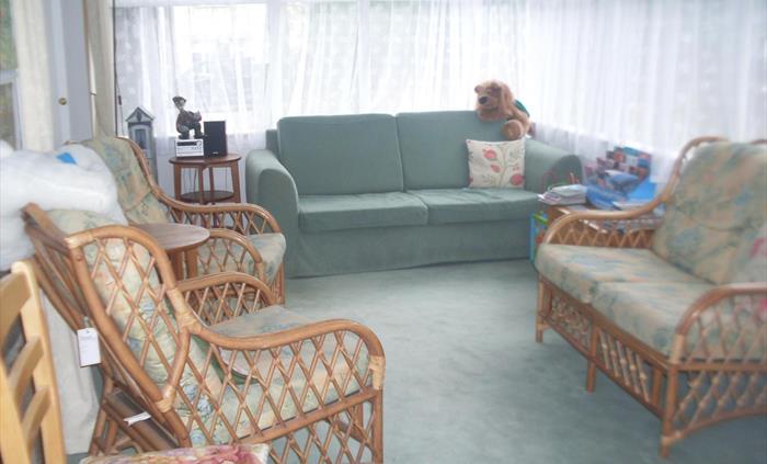 Open all day to enjoy cup of tea or bring a bottle and relax with family and friends. Games cupboard, maps and local information can be found here too